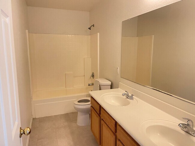8318 West Miami Street, Tolleson, AZ 85353 photo 4