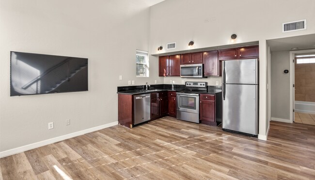 1205 W Roosevelt St Phoenix, AZ 85007 photo 4