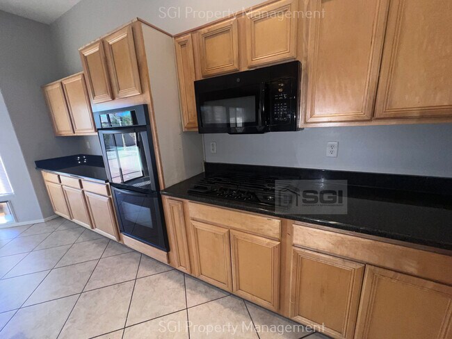 5415 W Pecan Rd Phoenix, AZ 85339 photo 5