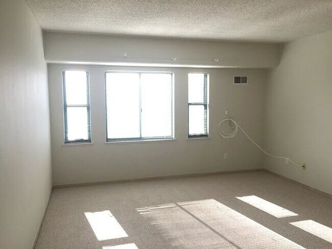 928 Franklin St Oakland, CA 94607 photo 4