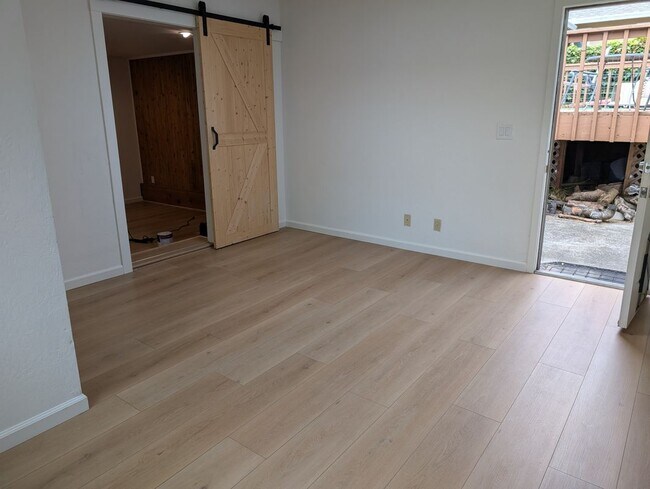 1130 Vermont Way San Bruno, CA 94066 photo 5