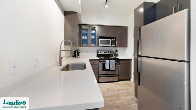 1001 E Playa Del Norte Dr Tempe, AZ 85288 photo 3