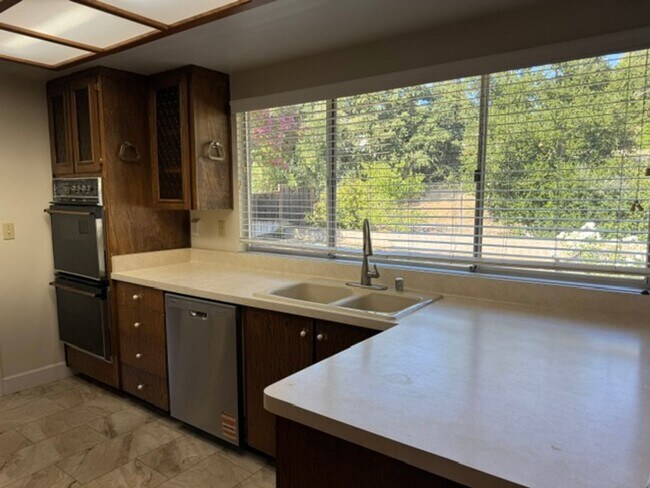 Single level home in Woodlands neighborhood-Walnut Creek photo 4