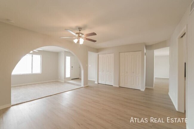 5006 W Torrey Pines Cir photo 2