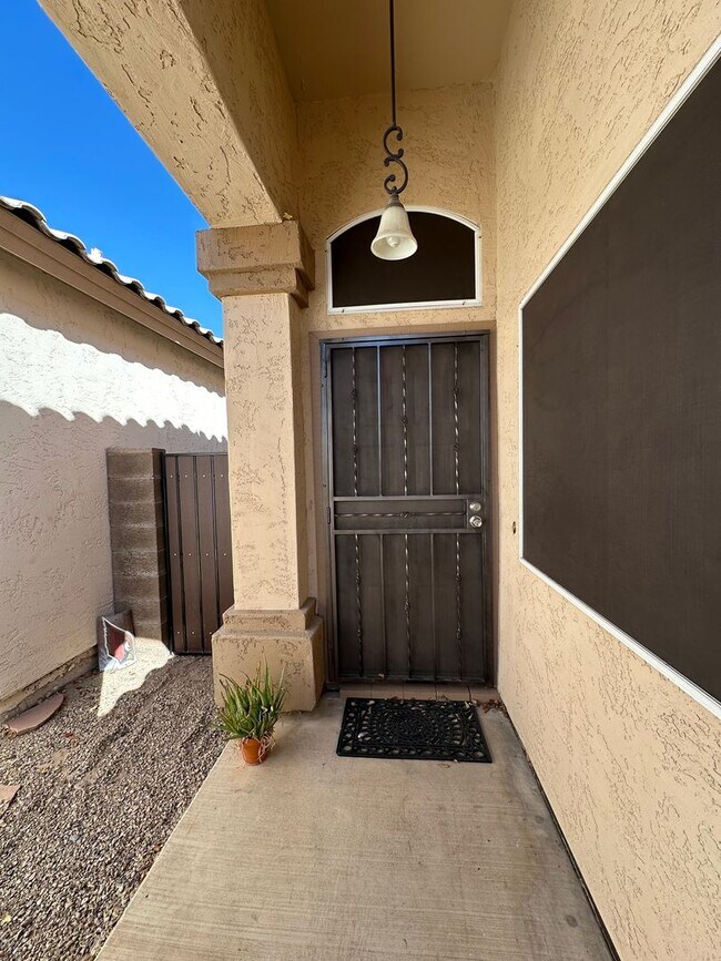 19803 N 49th Ave Glendale, AZ 85308 photo 3