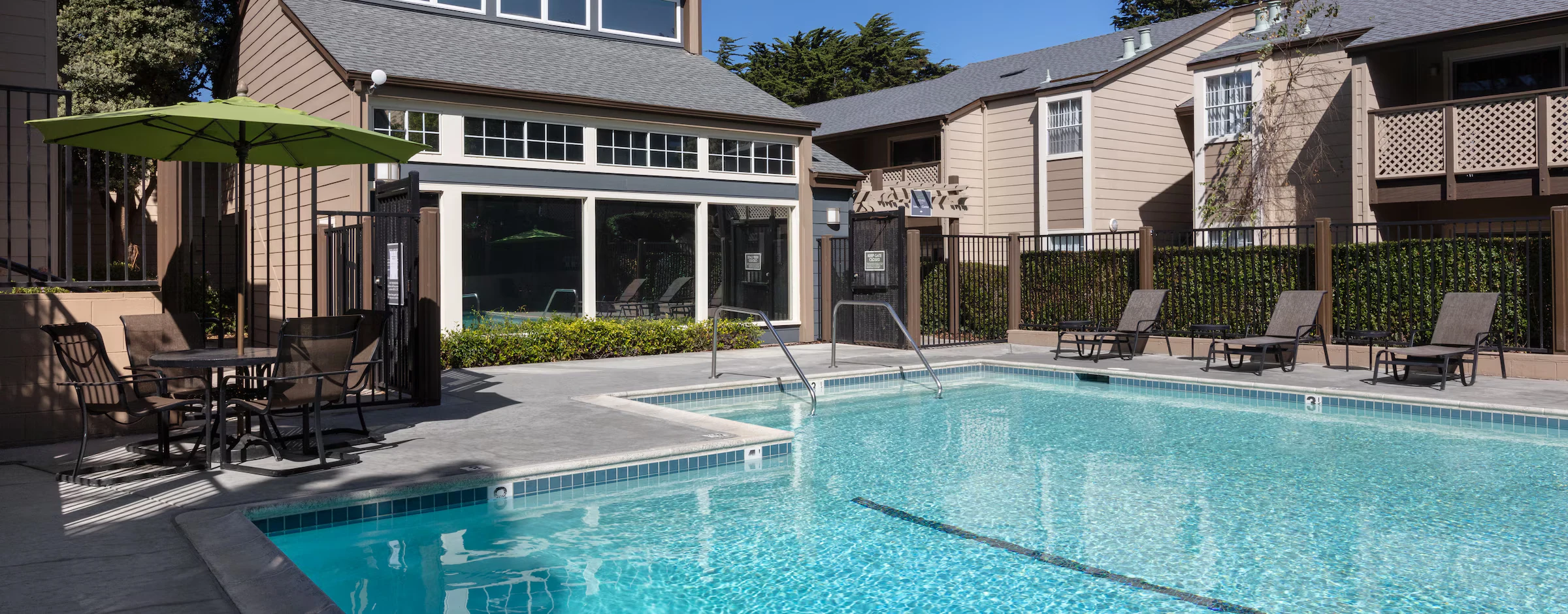 eaves Pacifica