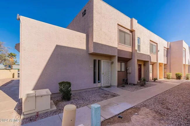 723 W 13th St Tempe, AZ 85281 photo 2