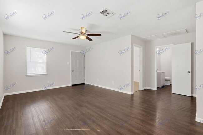 217 Joyce St Weatherford, TX 76085 photo 3