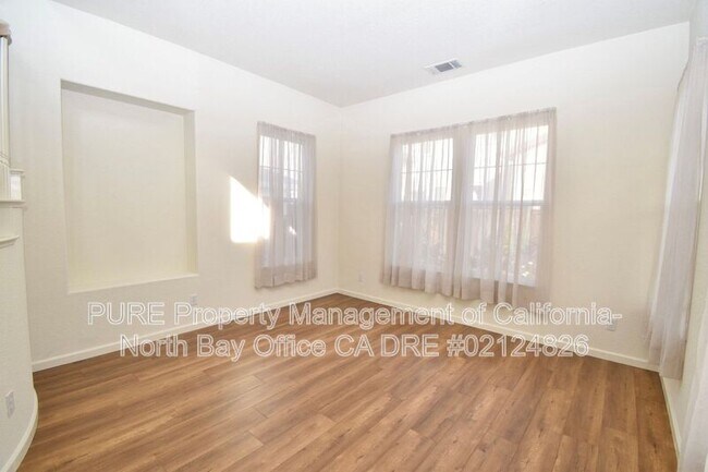1919 Sestri Ln Petaluma, CA 94954 photo 4