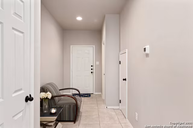 11111 Belair Dr San Antonio, TX 78213 photo 4