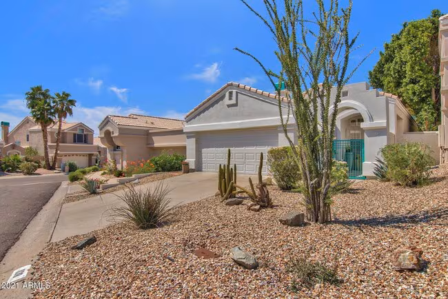 1138 E Amberwood Dr Phoenix, AZ 85048 photo 3