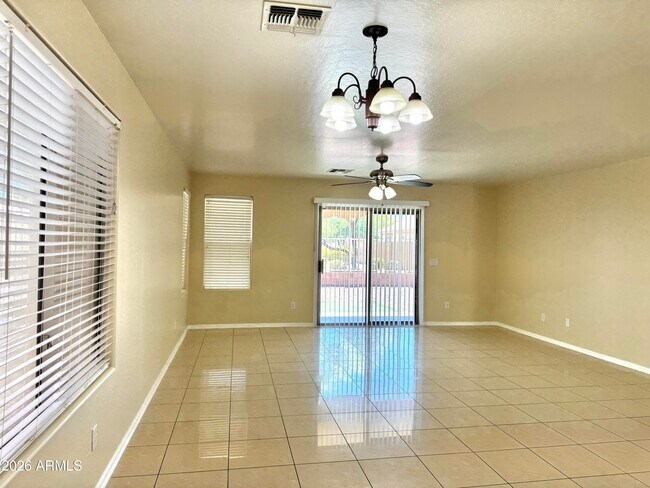 632 S 152nd Ln Goodyear, AZ 85338 photo 5