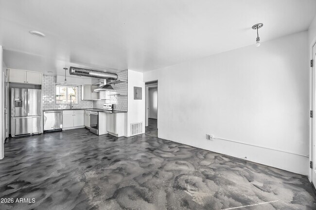 3601 N 15th Ave Phoenix, AZ 85013 photo 3