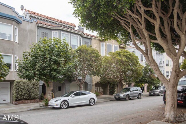 3578 Pierce Street, San Francisco, CA 94123 photo 4
