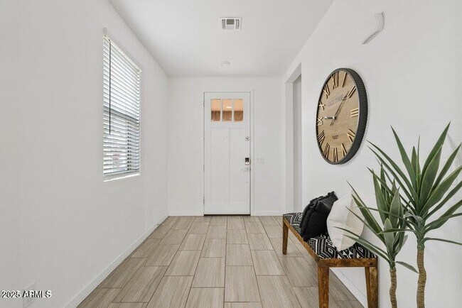 9854 East Red Giant Drive, Mesa, AZ 85212 photo 4