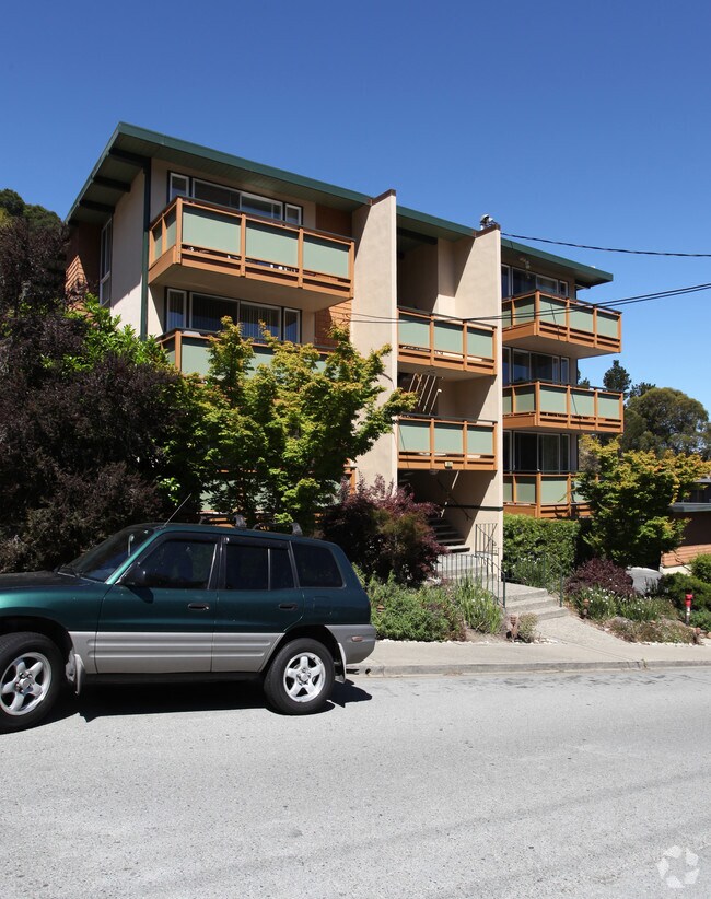 351 Torino Drive, San Carlos, CA 94070 photo 4
