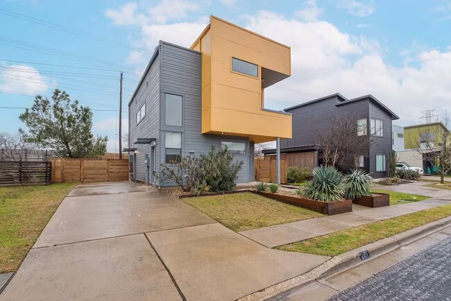 6101 Toscana Ave Austin, TX 78724 photo 2