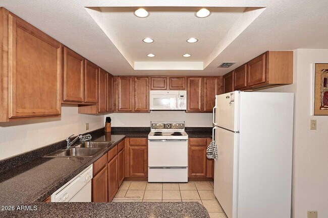 7910 E Camelback Rd Scottsdale, AZ 85251 photo 2