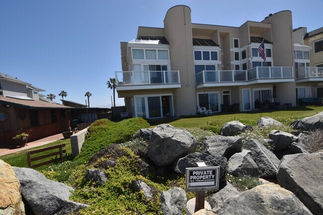 1300 Seacoast Dr Imperial Beach, CA 91932 photo 2