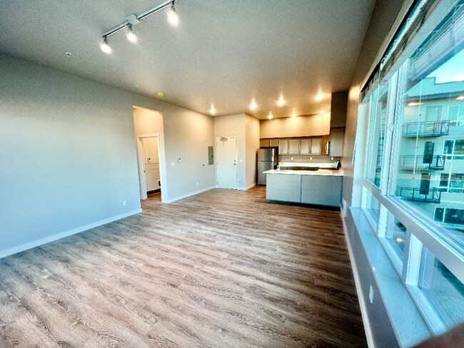 2330 Yakima Ct Tacoma, WA 98405 photo 4