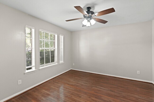 2922 Glencullen Lane, Pearland, TX 77584 photo 5