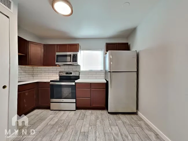 12707 W Tasha Dr Surprise, AZ 85378 photo 4