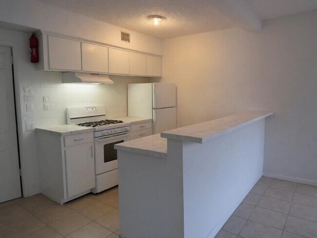 9745 Long Point Road, Houston, TX 77055 photo 5