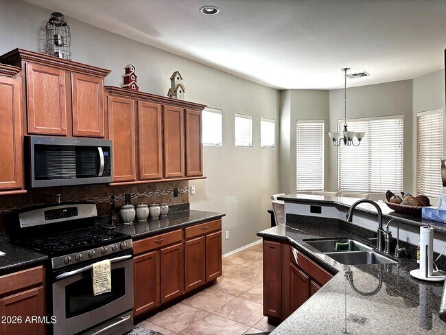 33508 N 25th Dr Phoenix, AZ 85085 photo 5