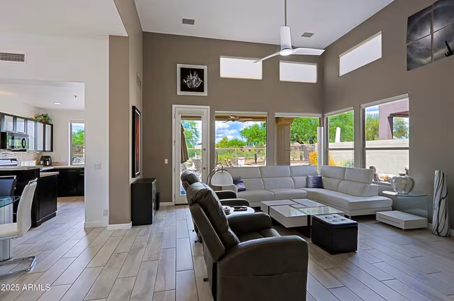 32748 N 69th St Scottsdale, AZ 85266 photo 2
