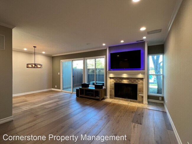 236 W Rincon Ave #B photo 2