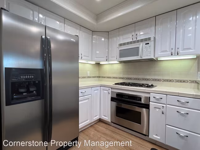 236 W Rincon Ave #B photo 4