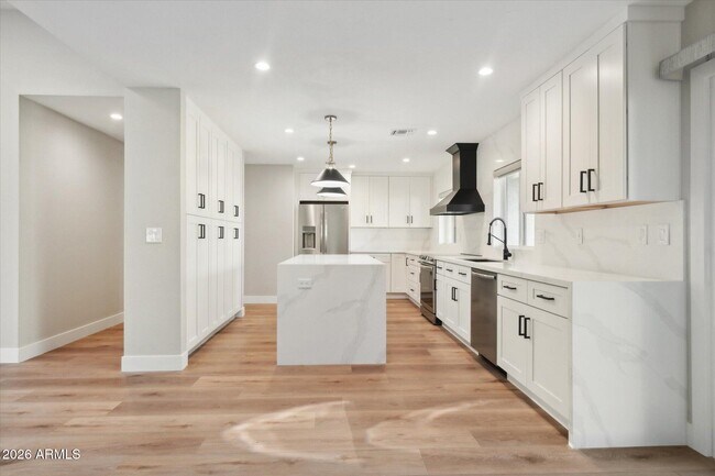 8882 North 82nd Lane, Scottsdale, AZ 85258 photo 4