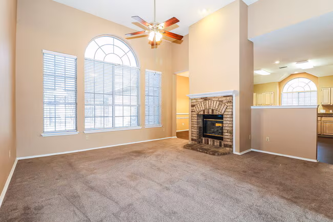 713 Claire View Dr DeSoto, TX 75115 photo 3