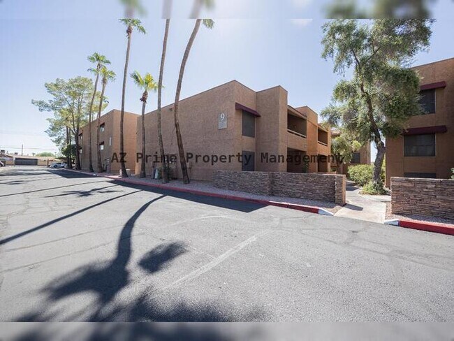 2625 E Indian School Rd Phoenix, AZ 85016
