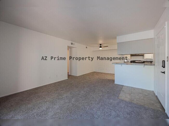 2625 E Indian School Rd Phoenix, AZ 85016 photo 3