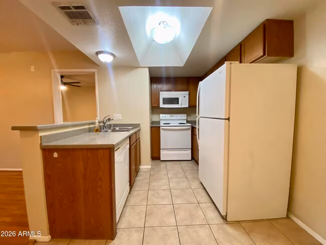 1720 E Thunderbird Rd Phoenix, AZ 85022 photo 4