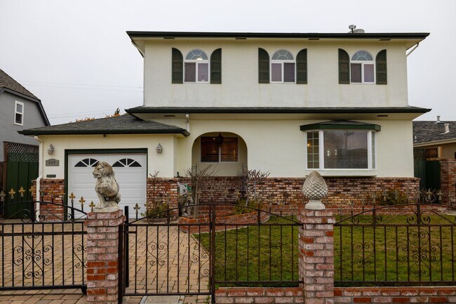 609 Poinsettia Ave San Mateo, CA 94403 photo 2