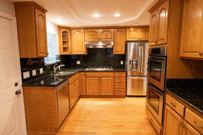 609 Poinsettia Ave San Mateo, CA 94403 photo 3