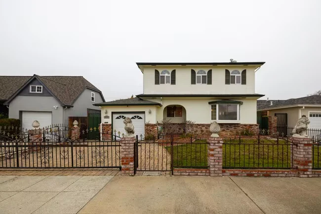 609 Poinsettia Ave San Mateo, CA 94403 photo 2