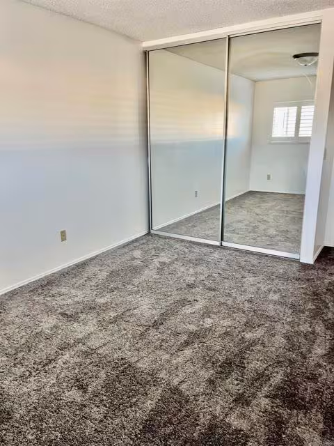 3842 Basilone St San Diego, CA 92110 photo 5
