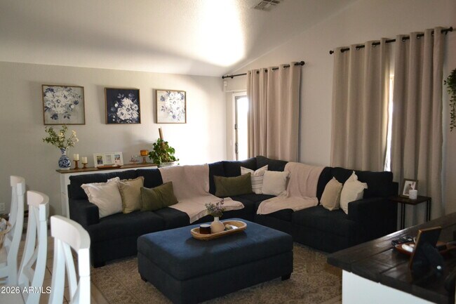 1441 W Montebello Ave Apache Junction, AZ 85120 photo 3