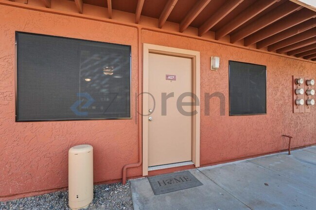 Unit 407 photo 3