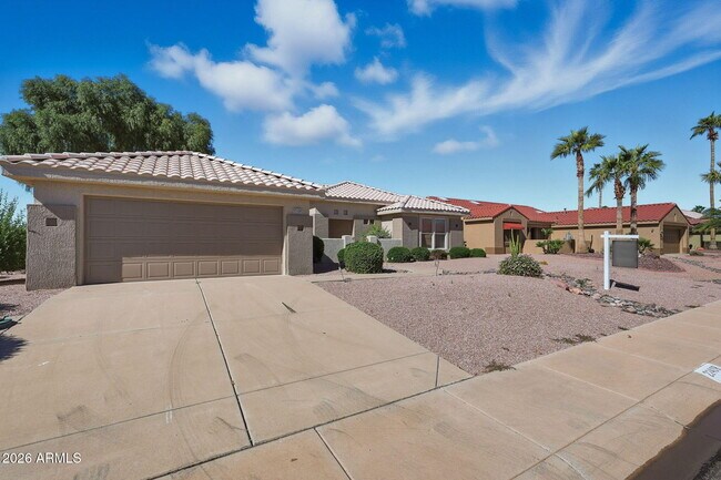 22408 N Las Vegas Dr Sun City West, AZ 85375 photo 4