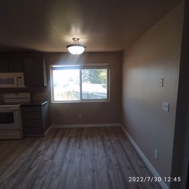 7605 Ridgewood Drive, Everett, WA 98203 photo 4
