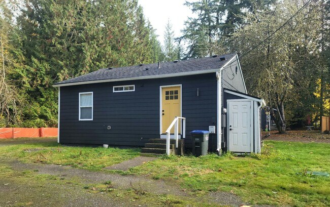 18951-18947 Viking Ave NW Poulsbo, WA 98370 photo 2