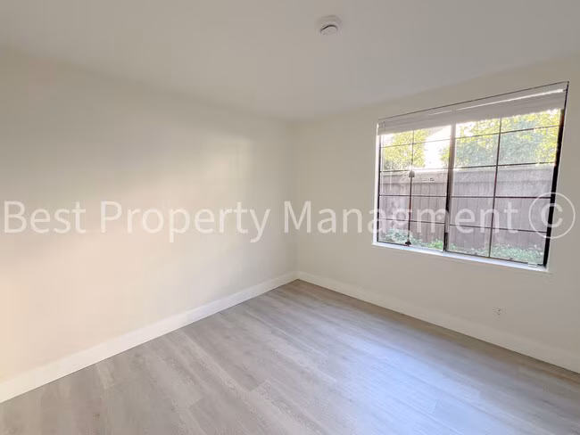 Gorgeous Condo in Fremont with great additions throughout photo 3