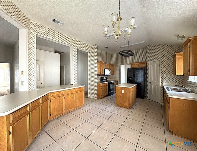 607 Ottawa Dr Harker Heights, TX 76548 photo 4