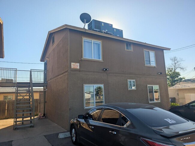 7160 N 53rd Ave Glendale, AZ 85301 photo 2