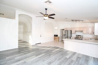 503 North Saint Claire photo 5