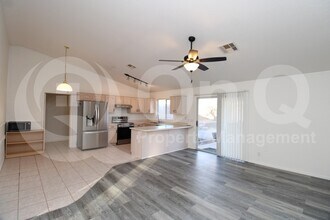 503 North Saint Claire photo 4
